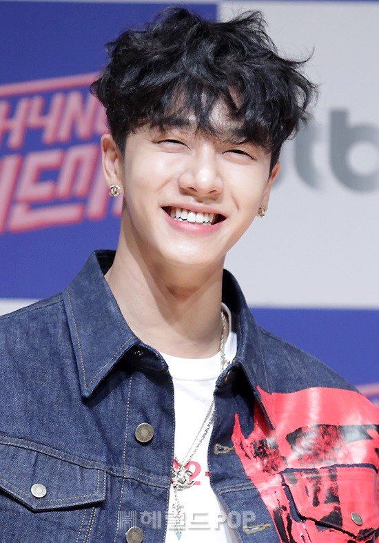 DcKGiphU0AA514N.jpg:large