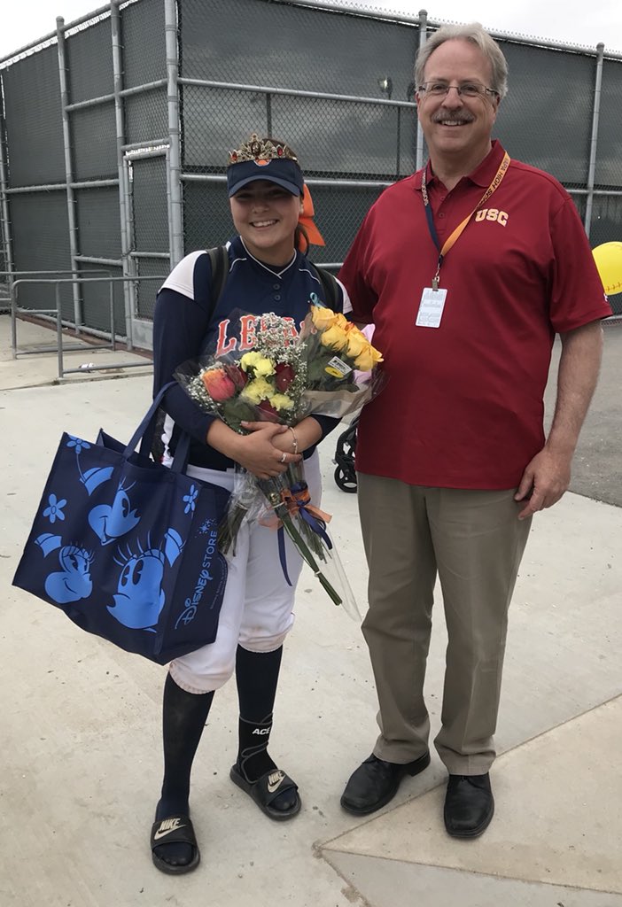 Congratulations, Legacy Softball JV and Varsity! The Senior Game was today and both teams defeated Marquez, Varsity 11-0! We are so super proud of our softball players! Looking forward to playoffs! facebook.com/VAPAHS/posts/7…