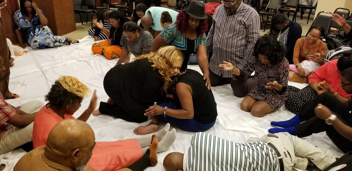 DrTaketa's tweet image. Tonight was soooooo awesome at Tuesday Night Refresh in Jacksonville FL. People were giving birth and souls were filled with the Baptism of the Holy Ghost! NO WORDS TO DESCRIBE TONIGHT! #TheBirthingRoom