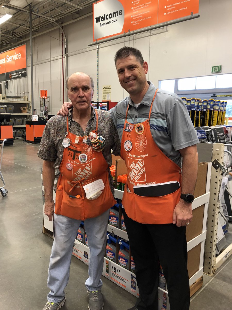 lailoniroberts's tweet photo. Had visitors today and BJ recognized some associates while here. Congrats to Trish for leading the way in the district amongst kitchen designers and Marko for being such a great all- around associate! #hd8439 #hippos #RVPwalk https://t.co/iwYaOon9lw