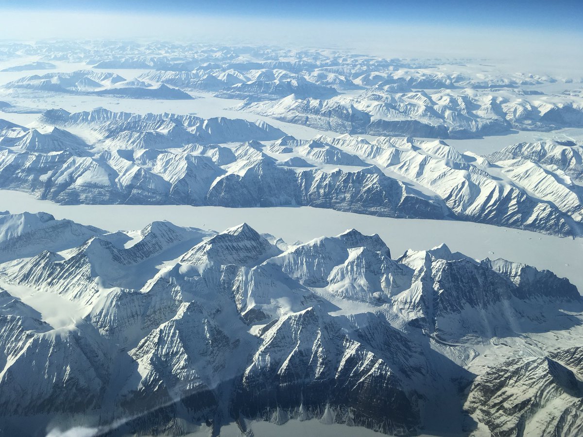 Flap62's tweet photo. Greenland looking stunning on the way to LA #pilotlife #BA380 https://t.co/0u0LjaG8GJ