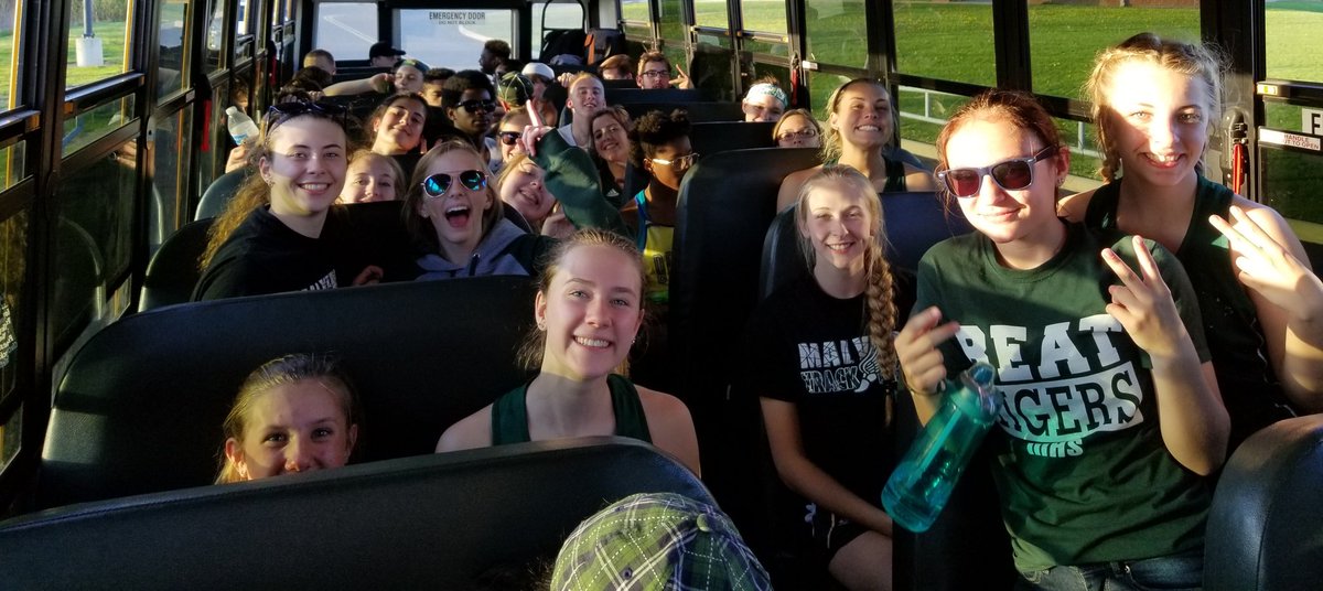 Verngirlstrack's tweet photo. Great job tonight girls! https://t.co/qpOQHJpyuv