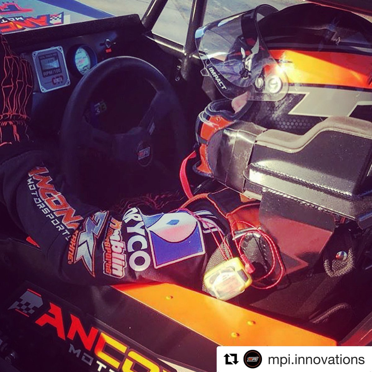 Do you know that the #mpidifference is the official steering wheel of the @KingofCalseries?! 😉🏆🤴🏻🏁
If you are racing micros on the west coast you should have a look!! #ispympi #mpifamily