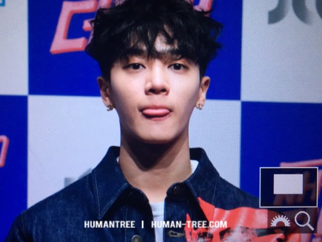 DcKQSZwU8AAjDIo.jpg:large