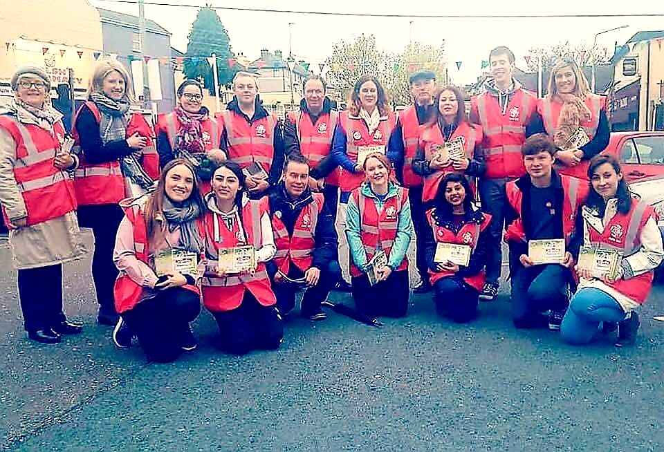 BestofCork's tweet photo. RT @EmmaMurphy12150: RT @BestofCork: RT @unanic: RT @lifeinstitute: Super troop out on #LifeCanvass this week in #Cork. Very receptive canvass lots of good discussion lots of real information given out! Bravo all! #savethe8th #votenotoabortion #JoinTheRe… https://t.co/qKudUsH7am