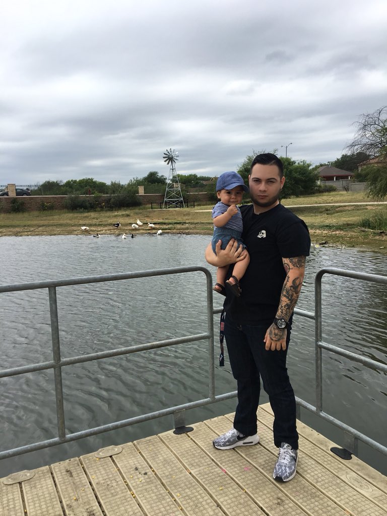 OscarLeee's tweet photo. Proud Daddy Moments With My Little Rockstar 🤘🏻👶🏼❤️ https://t.co/P04XwemSk7