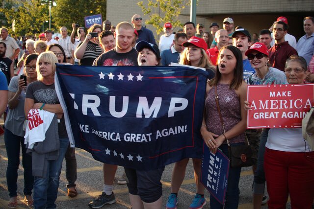 EL PROFE tweet media