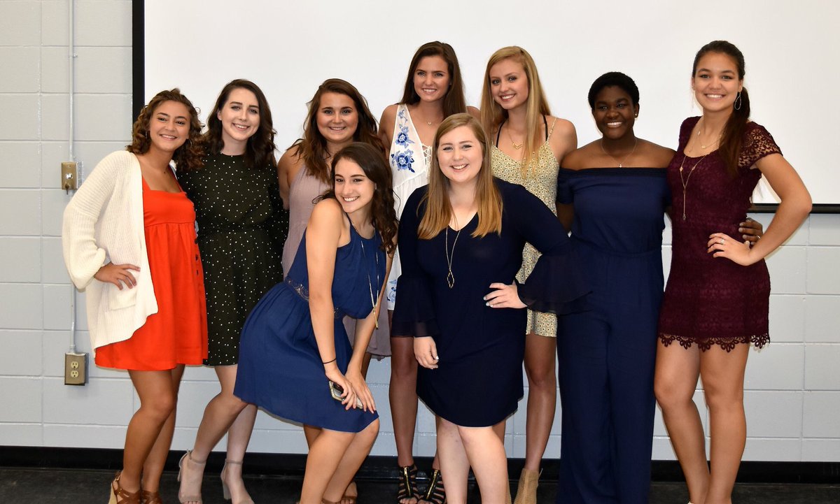 RHGirlsLacrosse's tweet photo. Lacrosse banquet 2018!! Congrats Seniors!! Good luck we will miss you all!! Go Wildcats!! @RHHSstein @DebiMcNeal @BayensMickey @lara_woodworth https://t.co/IrLCWiGqcJ