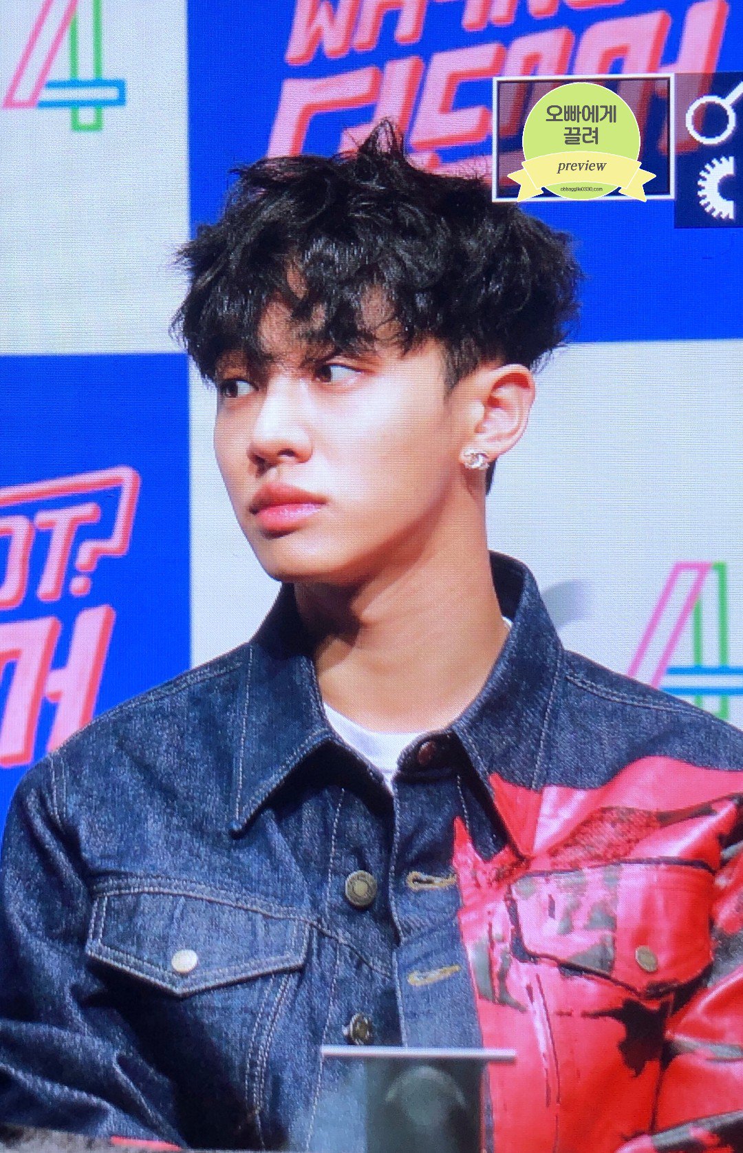 DcKUd7wVMAIEm-D.jpg:large