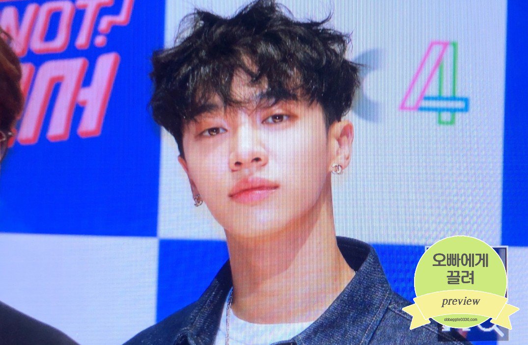 DcKV7R5VMAAhYG4.jpg:large