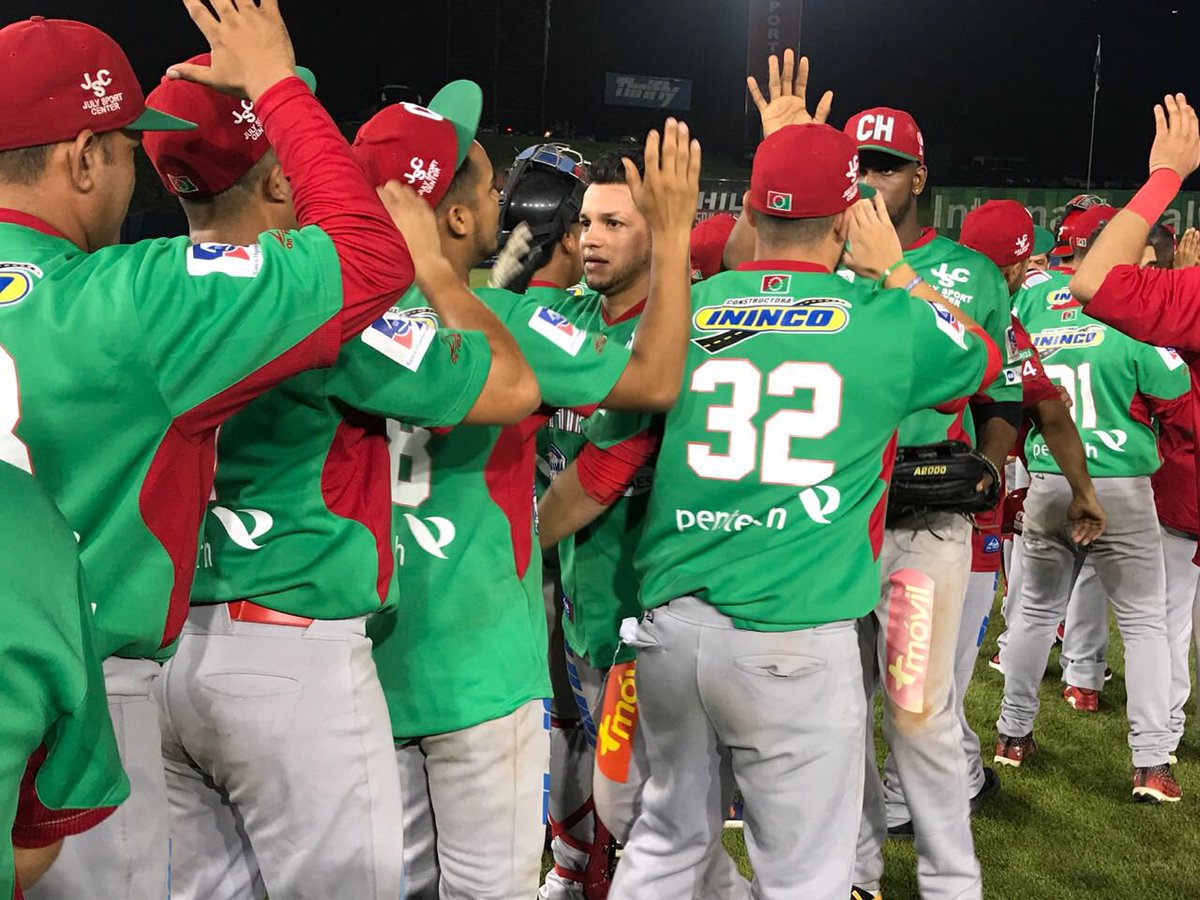 FELICIDADES a los nuevos campeones Chiriquí, estadio nuevo, grandes ligas para su equipo, apoyo de sus fanáticos, tenían todo para ser campeones y lo consiguieron FELICIDADES CHIRIQUÍ. <a href="/Pandeportes/">Pandeportes</a>