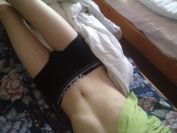 2 pic. There's always that one surprise in the morning in the form of pure hardness. https://t.co/cj