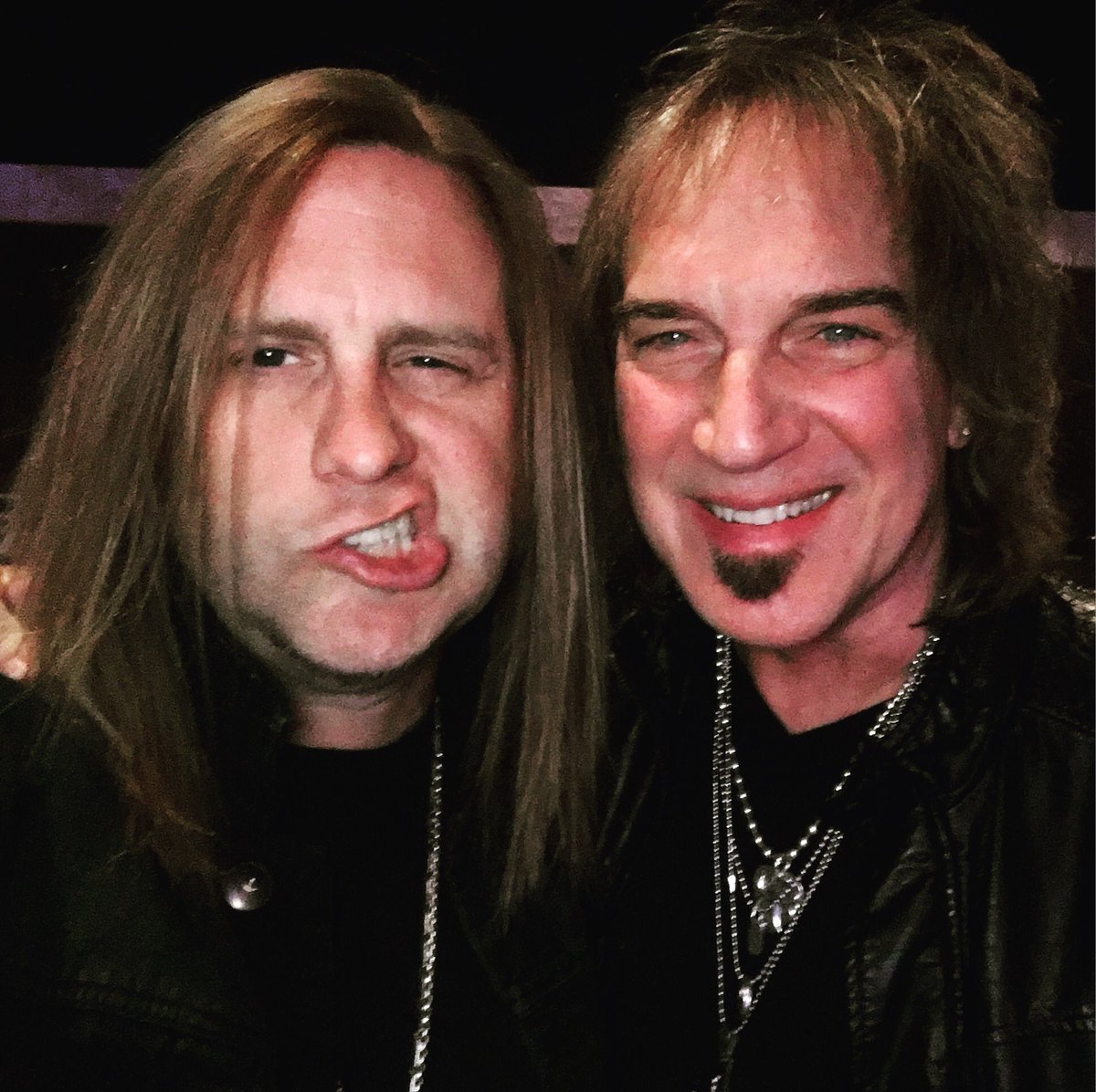 Big-shot Dave Amato in the house kid! #masshole #ilovethisguy #reospeedwagon #lastinline #raidingtherockvault #youregoing