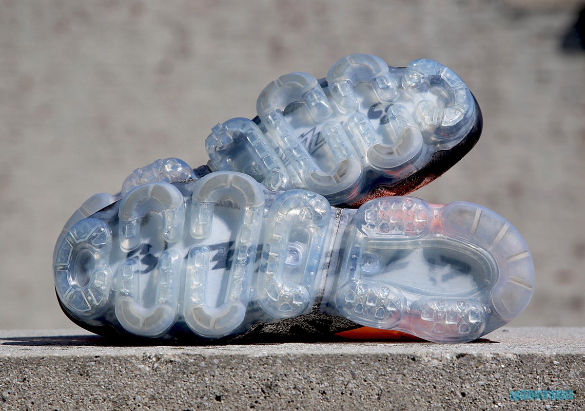 sneaker_wars's tweet photo. 【国内5月15日発売予定】 アクロニウム × ナイキ エア ヴェイパーマックス モック 2 セイル/カーゴ カーキ-ダーク スタッコ (AQ0996-102)
⇒https://t.co/PdPXGUWFRa
三部作の最後を飾るカラーリングがスタンバイ！
#sneakerwars #スニーカー #NIKE https://t.co/3IJ7qhK6Yw