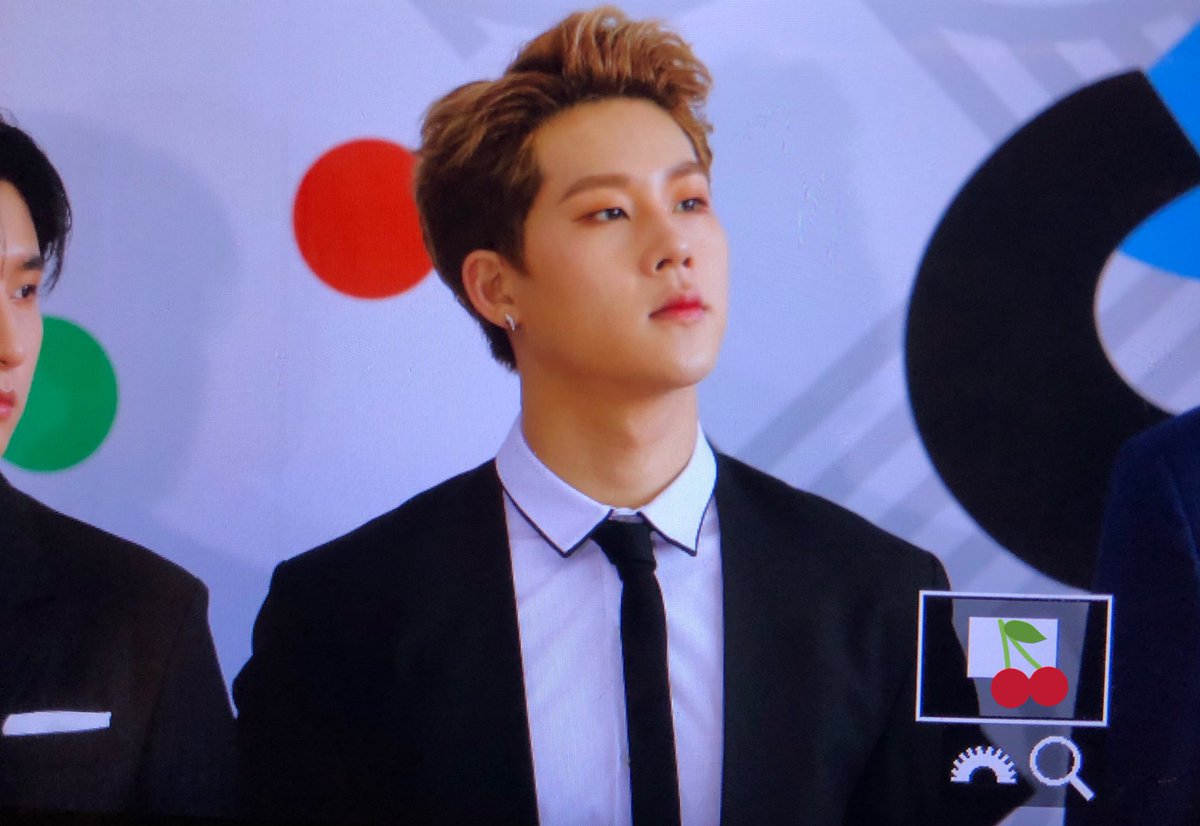 19941006net's tweet photo. 180502 씨페스티벌 #주헌 #몬스타엑스 @OfficialMonstaX https://t.co/Bv6ZYY86A2