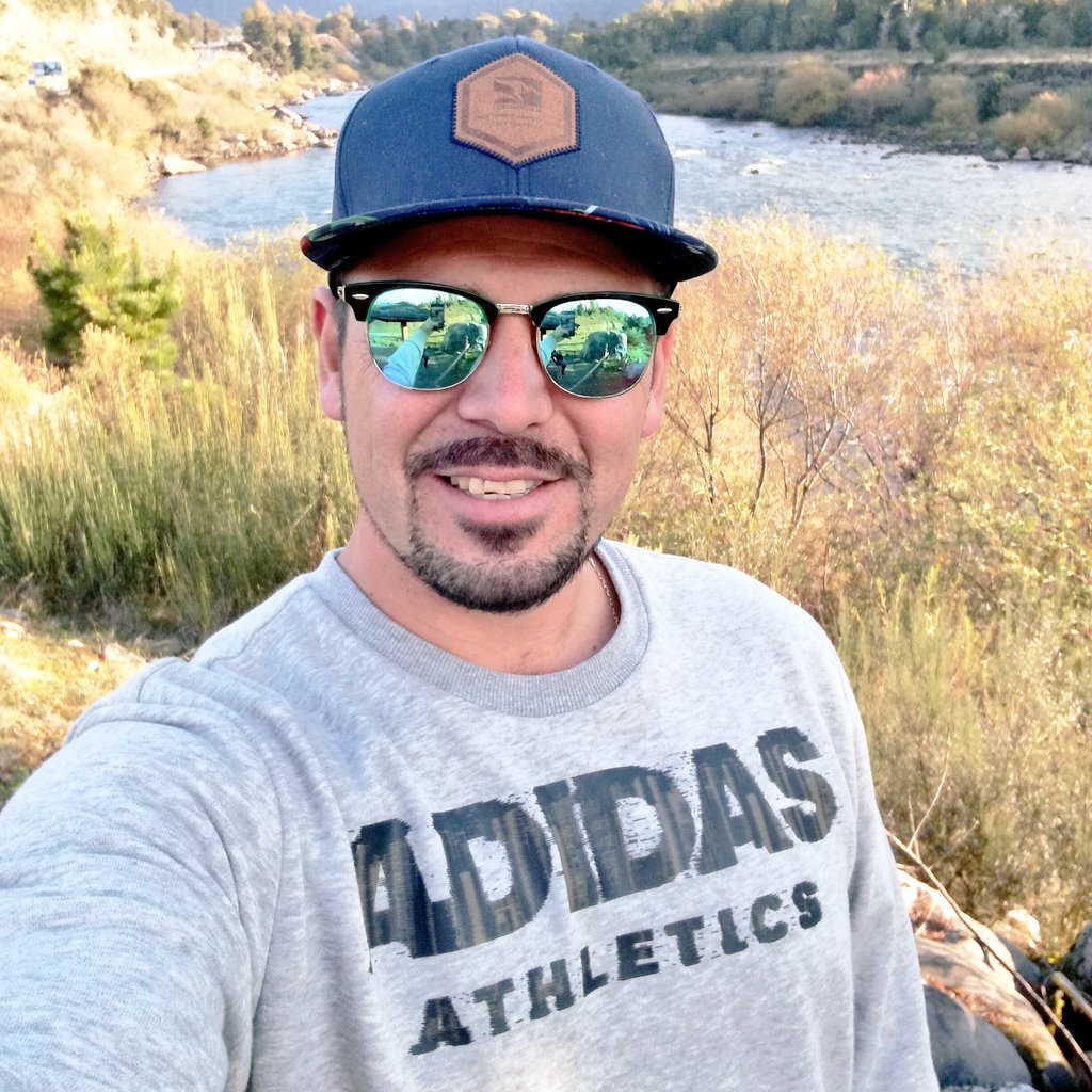 Pipe_Campos_F's tweet photo. #NuevaFotoDePerfil 😋 https://t.co/pcfoQXfIwo