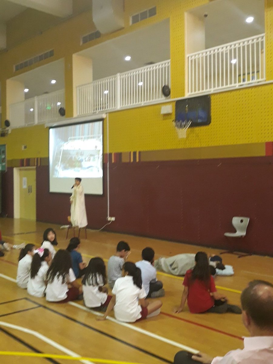 RafflesdxbPrim's tweet photo. 5e's assembly on decision making! Thought provoking! How do you evaluate your decisions? Whatisyour decision making progress? Do you always make the right choice? #moral #education #risme @KHDA https://t.co/39S1567Ejy