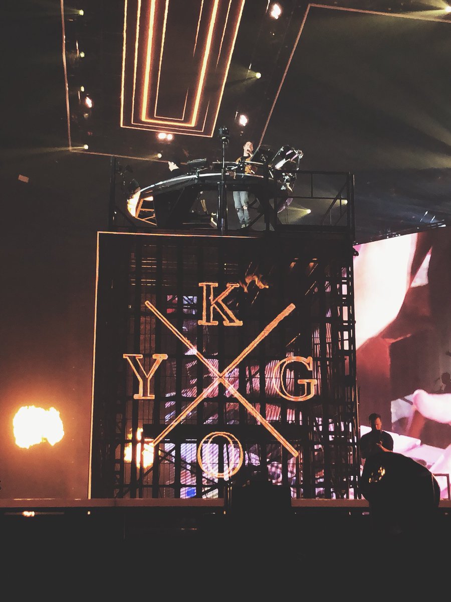 kulkristy2000's tweet photo. @KygoMusic definitely #stoletheshow in Montreal tonight. We love you!! ❤️❤️ @ManagerMyles https://t.co/AsKiWzaR1J