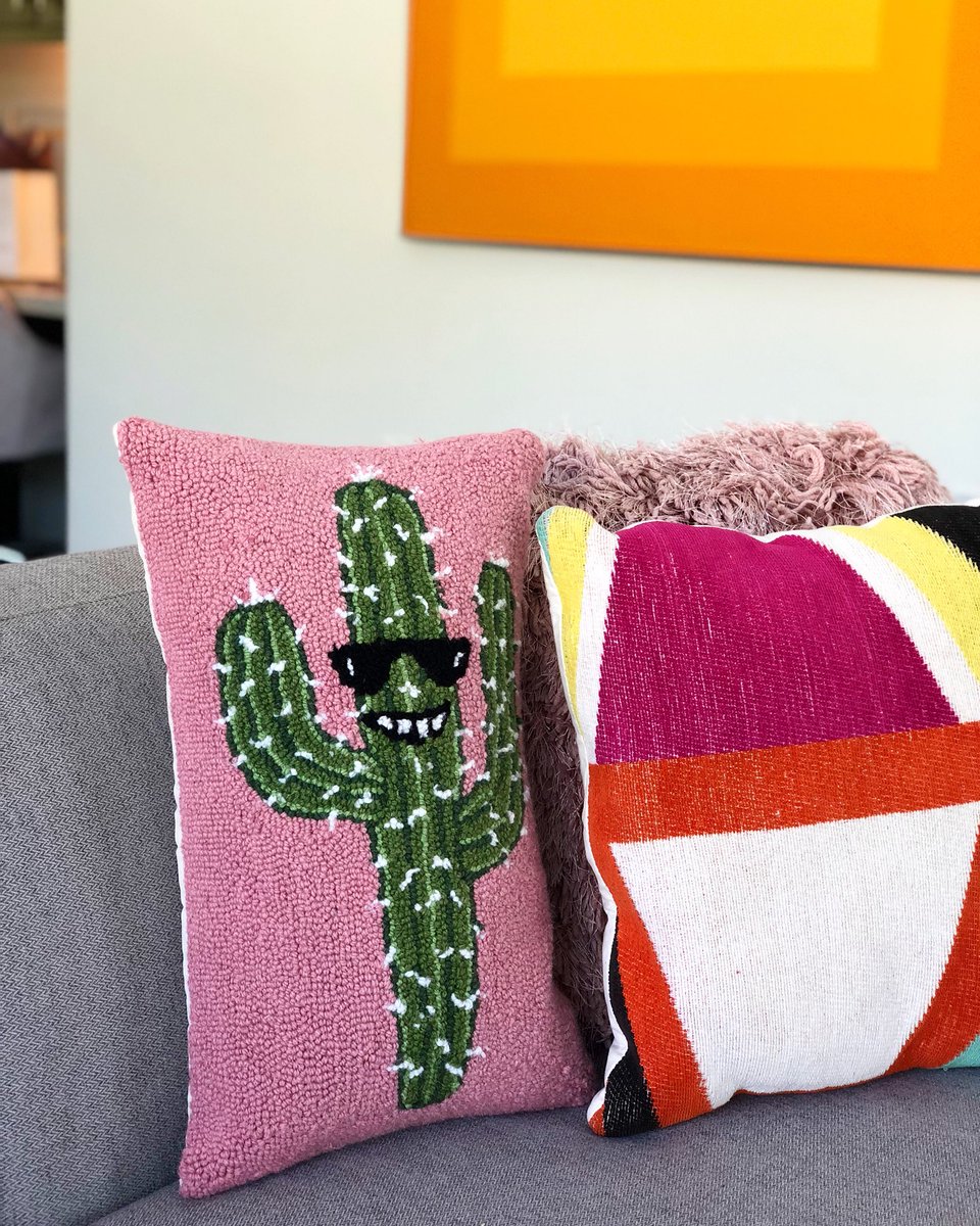 Ross Mathews on Twitter "At one point, I counted 76 decorative throw