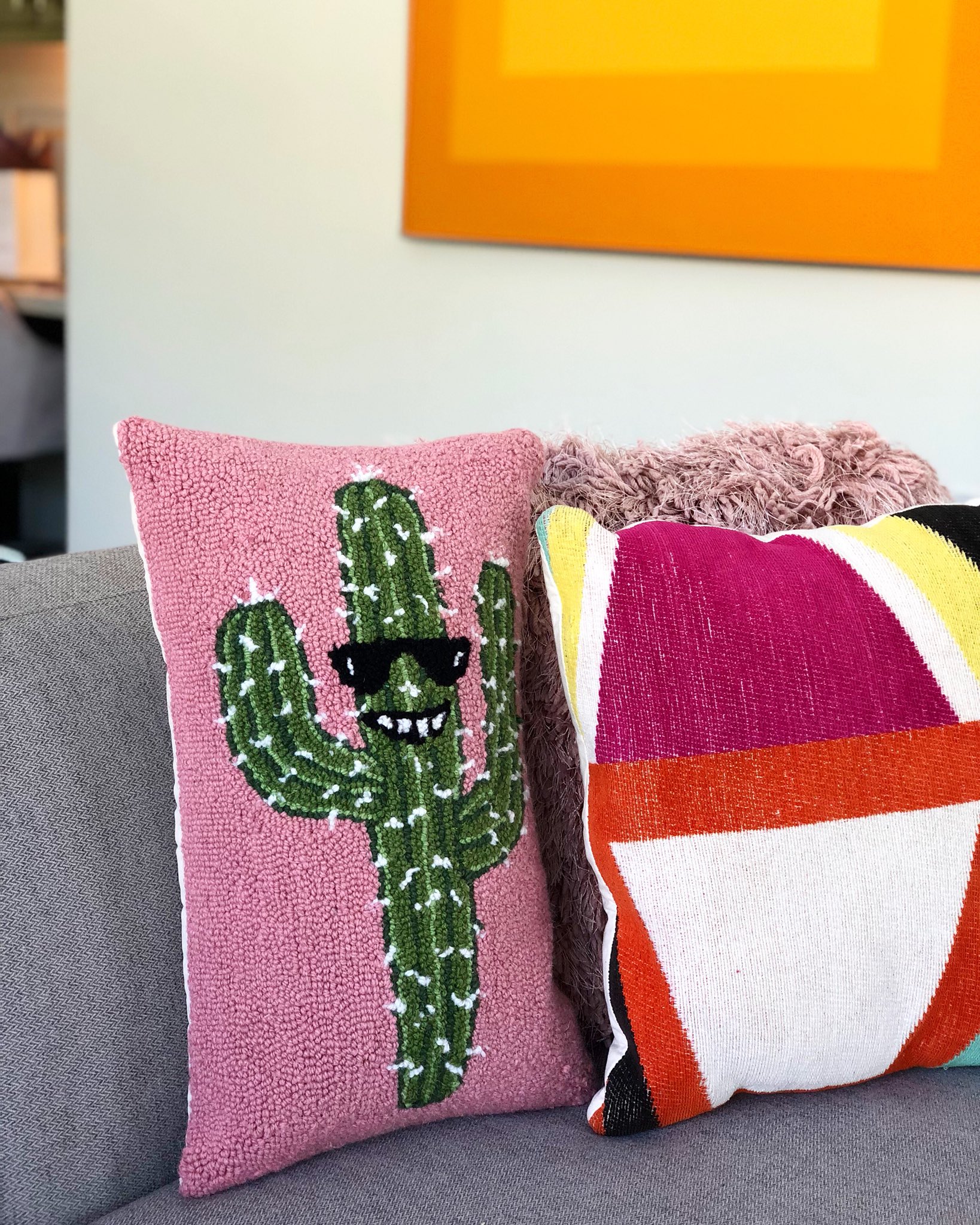 Ross Mathews on Twitter "At one point, I counted 76 decorative throw