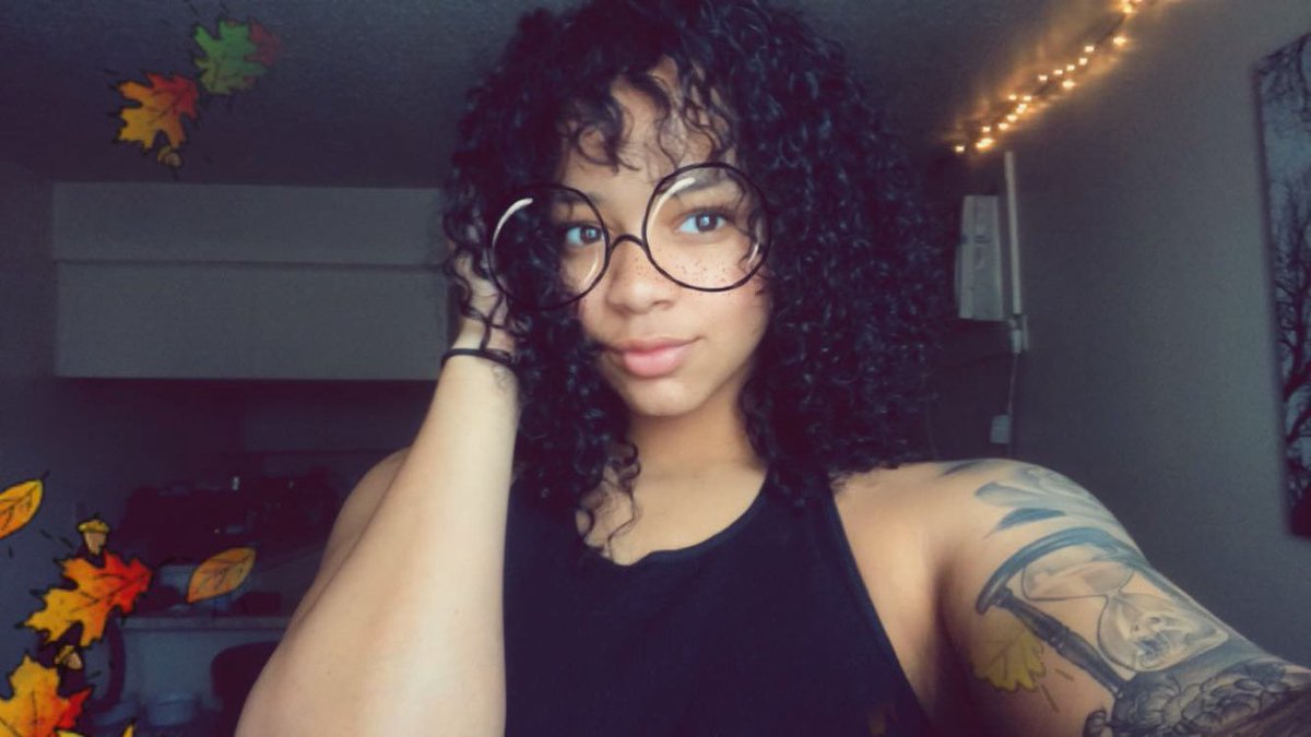 jaazminalexia's tweet photo. 🤓 https://t.co/LohyFZP7yK