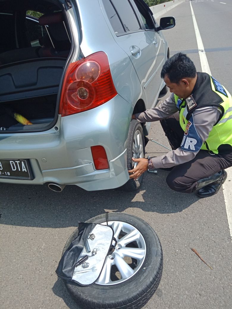 TMC Polda Metro Jaya tweet media