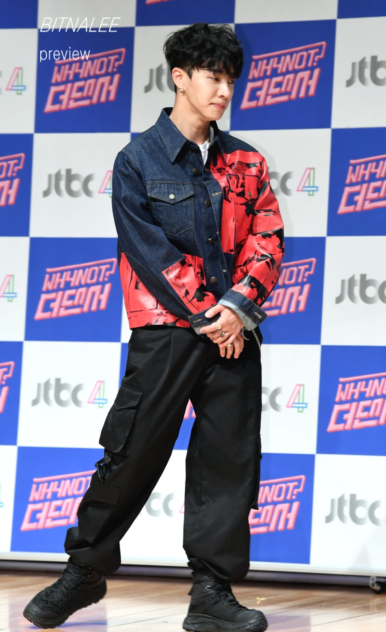 DcKrD35VwAAPUeB.jpg:large