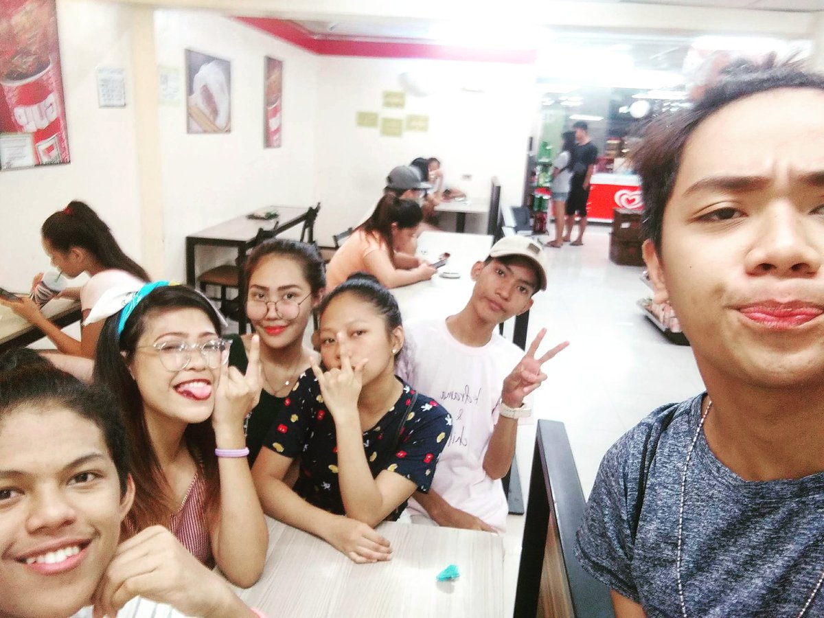 Jeff_Potter08's tweet photo. Yesterday with company😍💓💕 https://t.co/STHyNXVowz