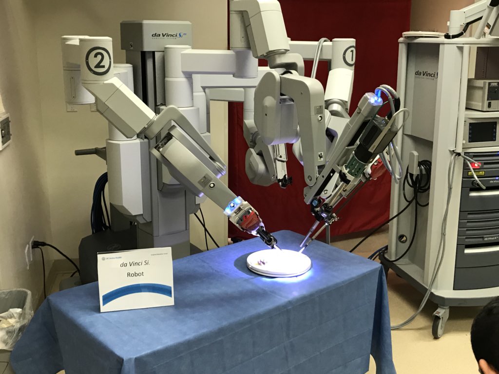bwiley80's tweet photo. So excited to watch @SatoAcademy students learn surgical skills on the da Vinci robot at UCI Medical Center. Great WBL experience tied to #PLTW medical curriculum. #proudtobelbusd #LinkedLearning #satodragons https://t.co/ByoR28IrEM