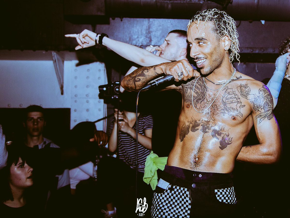 ASB_Art's tweet photo. 26.04.18
La Marquise, Lyon📍
@JeyLaylow 🔥🔥
#ASBArt 📸 https://t.co/2XdvRI8VsW