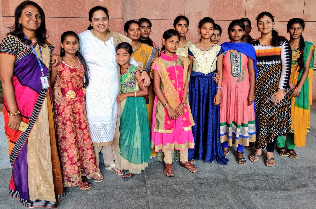 AchantaMamatha's tweet photo. 25 cycles have been given to our amazing girls from Rural Warangal. This was possible only due to the consistent support from Hexagon MNC. More power to these girls! @ClaudioSimaoUK, it was a pleasure meeting you, Sir. https://t.co/iAYGHioxJx