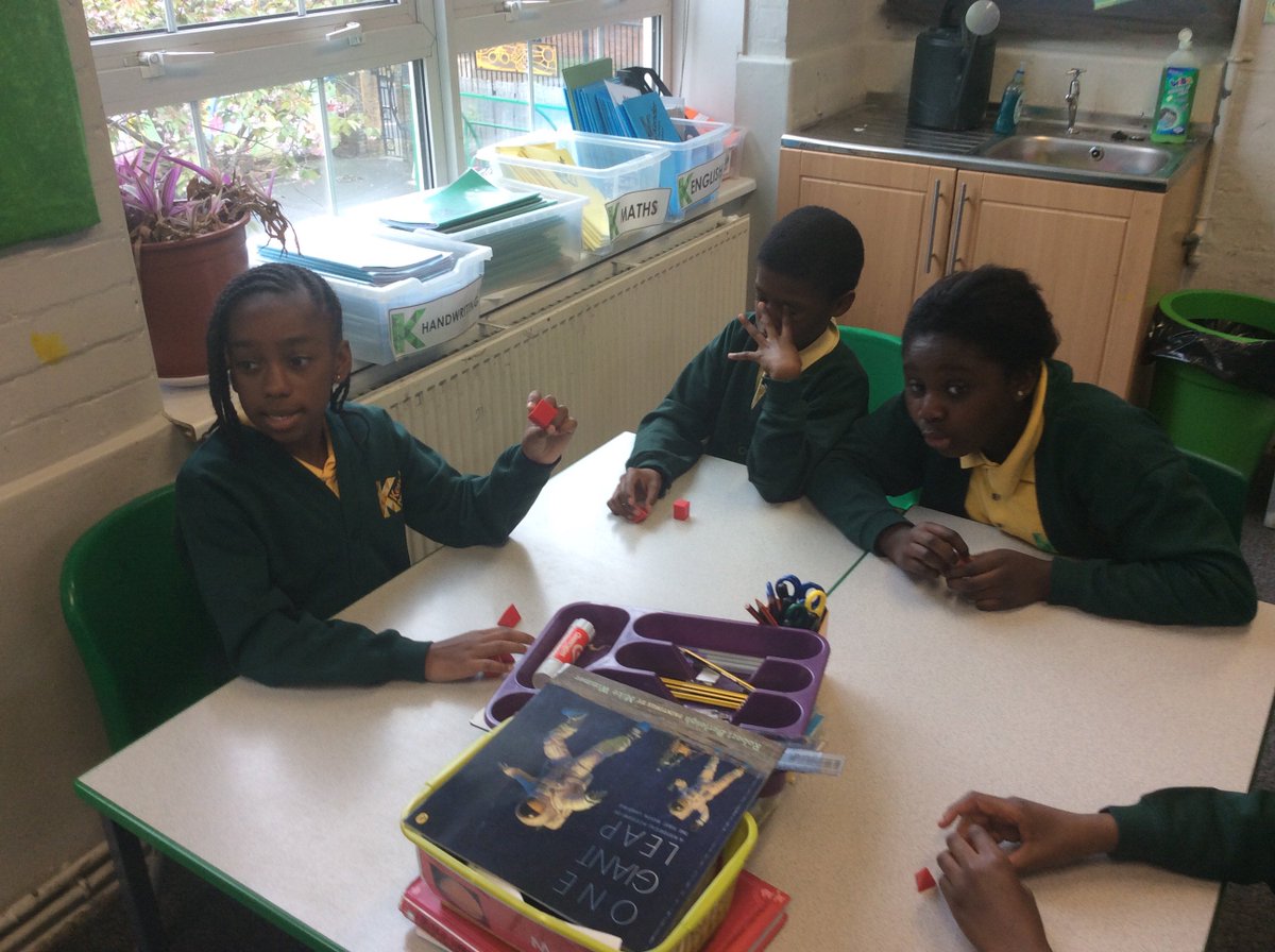 KenderWilson's tweet photo. In maths, we have been discussing, exploring and creating nets of 3D shapes. https://t.co/NUG3l9xye9
