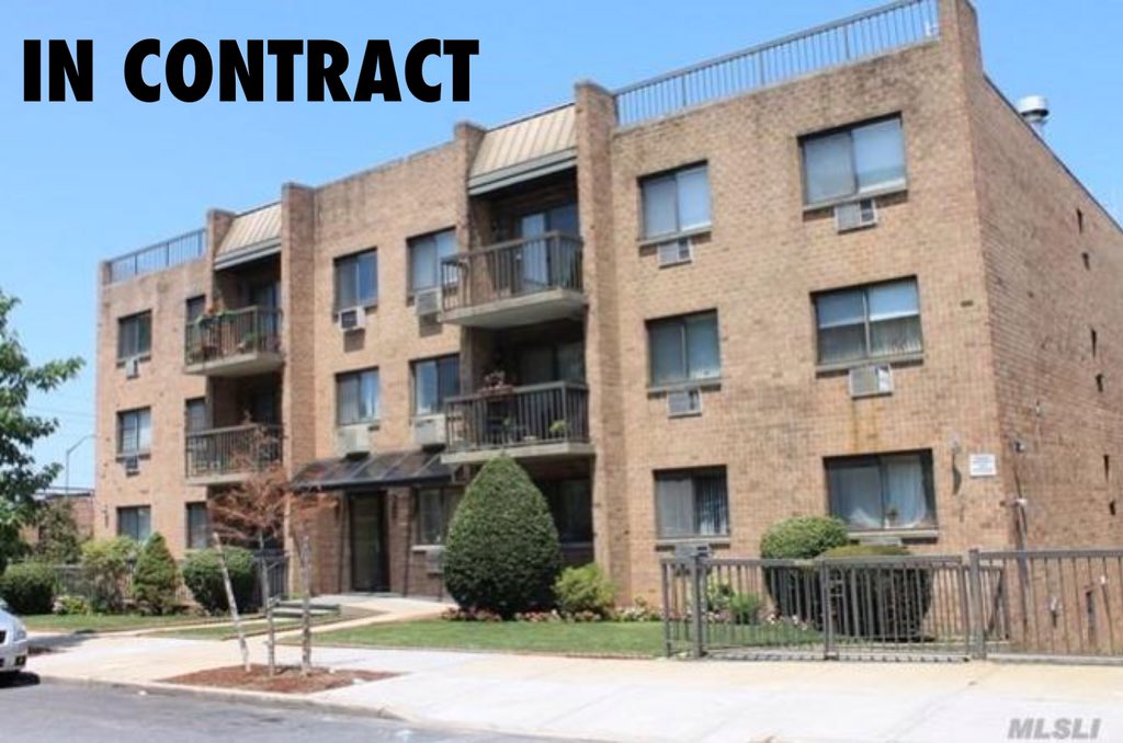Dlucasrealtorny's tweet image. IN CONTRACT on this great one bed in Maspeth, NY 🏙 Need help finding a great home 🏡 in Nassau/Queens area call ☎️me today! Debi Lucas 516.319.6202  “Our Team Goes The Extra Mile To Bring You Home”  #debilucashomes.com #homesmartagent #listwithme #buywithme #NY Realtor