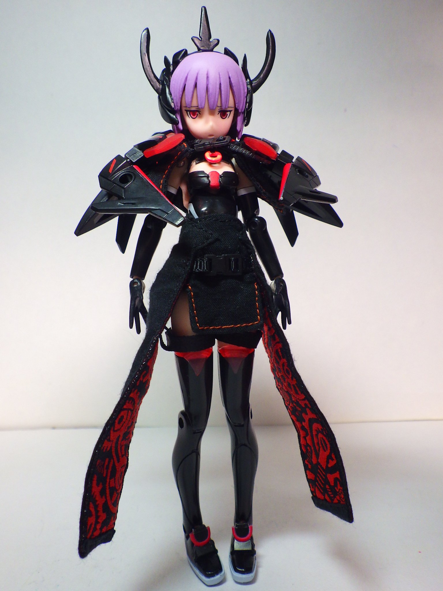 やすにぃ じるる ﾘ๑ತwತ Sur Twitter 前からやりたかった武装神姫ジールベルンに たつぽけ さんのドレスギア Type A 本来はメガミ用 着せてみた ｗ めっちゃ似合うの 強化型ジールベルンって感じあるｗ 私の名前は ベルル マスター 私こそが貴方の第