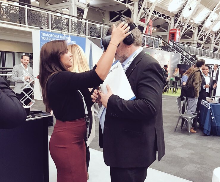 Estates_Gazette's tweet image. EG is demonstrating Radius Data Exchange at FUTURE: Proptech today. 
Come and have a go with our VR headsets

#radiusdx #PropTech2018