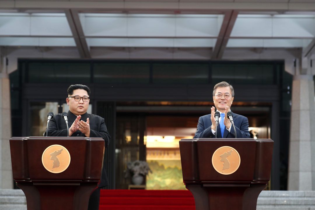 CoinDesk's tweet image. Historic Korean Peace Declaration Recorded on Ethereum Blockchain bit.ly/2FArwwO