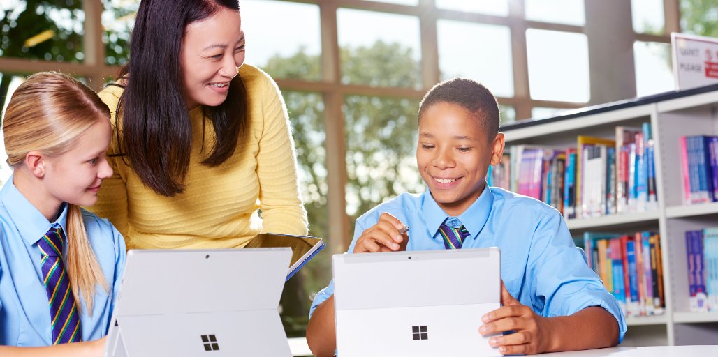 MSAU_Partner's tweet image. Melbourne&apos;s Synnex Alliance event is tonight, and we&apos;re proud to be a sponsor. Visit the Microsoft Education Booth to discover how our products can offer enhanced education solutions &amp;amp; for the chance to win a Xbox One S and a Surface Pro! #SynnexAlliance2018 @SynnexAU