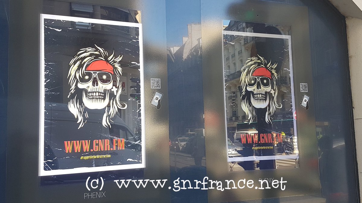 [PARIS] This is one location out of 3 where you can find those billboards promoting gnr.fm . Official announcement on friday. #GunsNRoses #GnrFrance