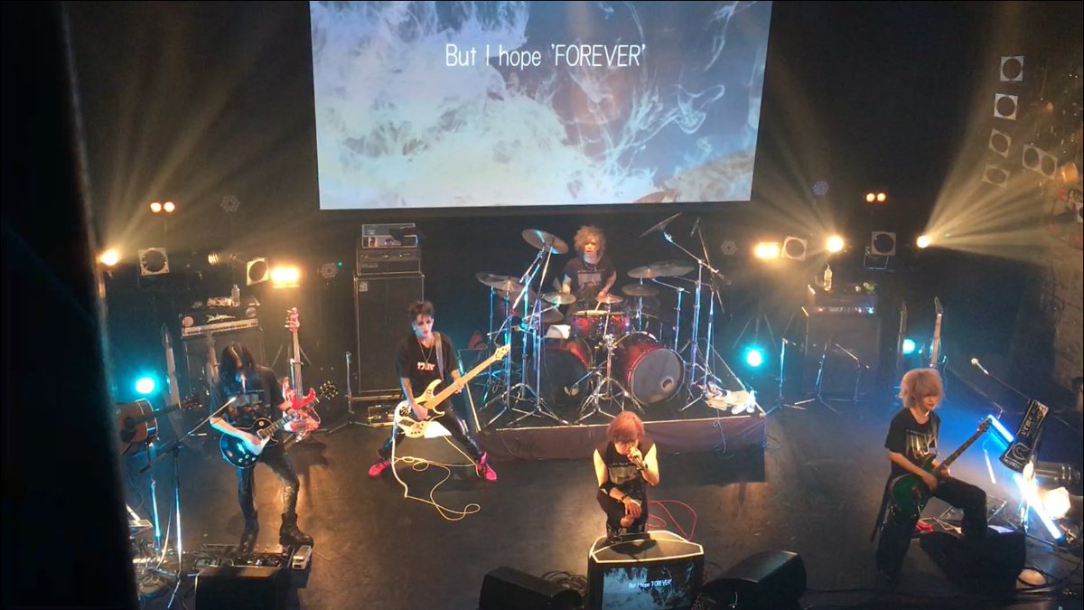 JIN_AiC's tweet photo. @TBS_ITSUKI @TBS_MAKOTO @TBS_RENA @TBS_LenOfficial 20.HATE YOURSELF UNTIL YOU DIE
21.蟲聲
22.自深傍観者

END ROLL
〜自深傍観者-深奏-〜bug〜

〜六花の歔欷-memory-〜
〜リテラシズム-comfort-〜
〜ETERNAL SNOW〜 https://t.co/0D8pZMp6ra