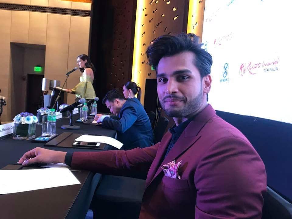 Pageanthology tweet media