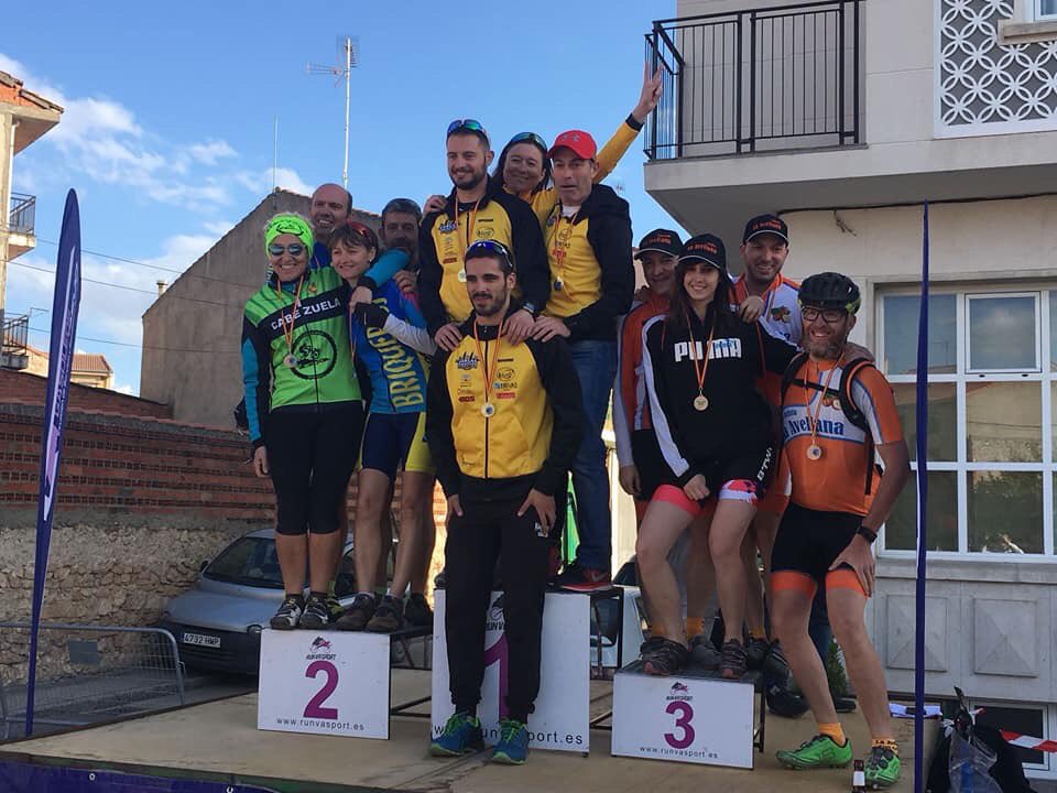 perlastriatlon's tweet photo. Fin de semana complleto. Toda la crónica y más fotos en nuestro Facebook! 
https://t.co/jhtH4VDtfk
@Los_Manolitos , #BicicletasRivas, #ToyotaHersamotor, #StefanyDeslandes, #CancelaColma, #Masdos, @trystrongspain https://t.co/yiX30mRkz7