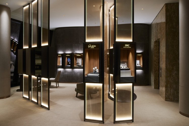 onlight1961's tweet image. #iGuzzini
Projekt des Monats Mai 2018
Wempe München - Dem König hätte es gefallen

Wempe München zeigt eigenen Stil - In den Maximilianarkaden, mit  denen König Maximilian II. und sein Baumeister Friedrich Bürklein  während des Historismus einen neuen ...
on-light.de/home/news/arti…