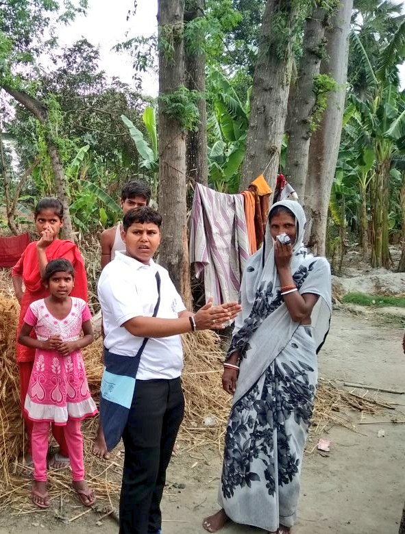 Day 5 | 7th April | #ChaloChamparan

Team led by Renu Pundir, swachagrahi turned block coordinator changed mindsets of people in Khutesar gram panchayat.

#ZSBP #SwachhBharat #ZSBPUP #चलो_चंपारण #satyagrahaseswachhagraha #swachhagrahis <a href="/LSBA_Bihar/">Lohiya Swachh Bihar Abhiyan</a> <a href="/shanmuzaffarpur/">Shan Muzaffurpur</a>