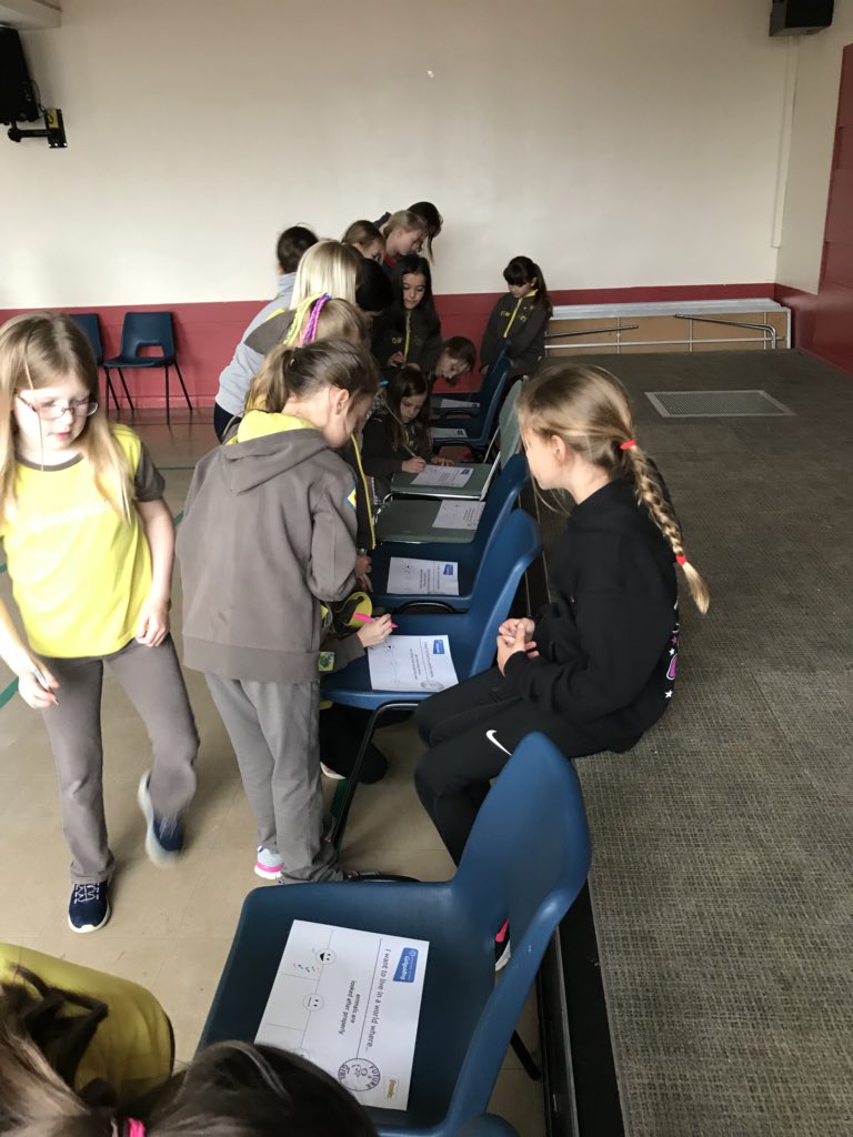 RviewBrownies's tweet photo. Our Brownies did @Girlguiding #FutureGirl project on Monday. They really enjoyed it. It was clear that bullying, animal welfare and equality for all were the issues that most concerned them. Survey done, we look forward to getting our badges! @ThamesDivGG @guidingkentwest https://t.co/E56O0VZGxJ