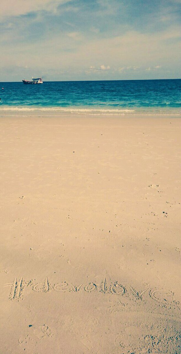 vcvg's tweet photo. Because WiFi anytime anywhere matters - regardless of the backbone. #wifianywhere #plcbackbone #wifibeach #beachholiday #devolove #devolo https://t.co/ykti3zD4h9