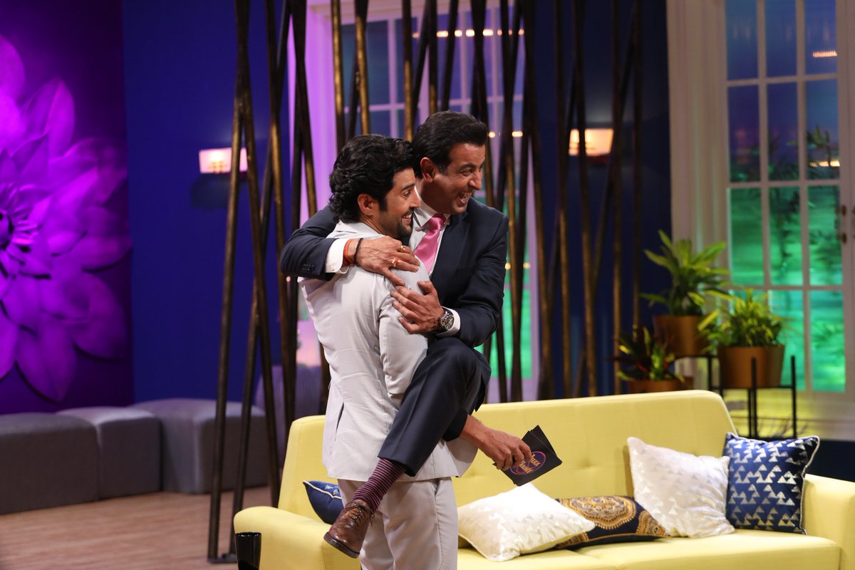 AhmedabadTimes's tweet photo. Check out these super awesome snapshots of @RK1610IsMe with @RonitBoseRoy and @rohitroy500 from the sets of #JuzzBaatt https://t.co/oKIBU2P4vo