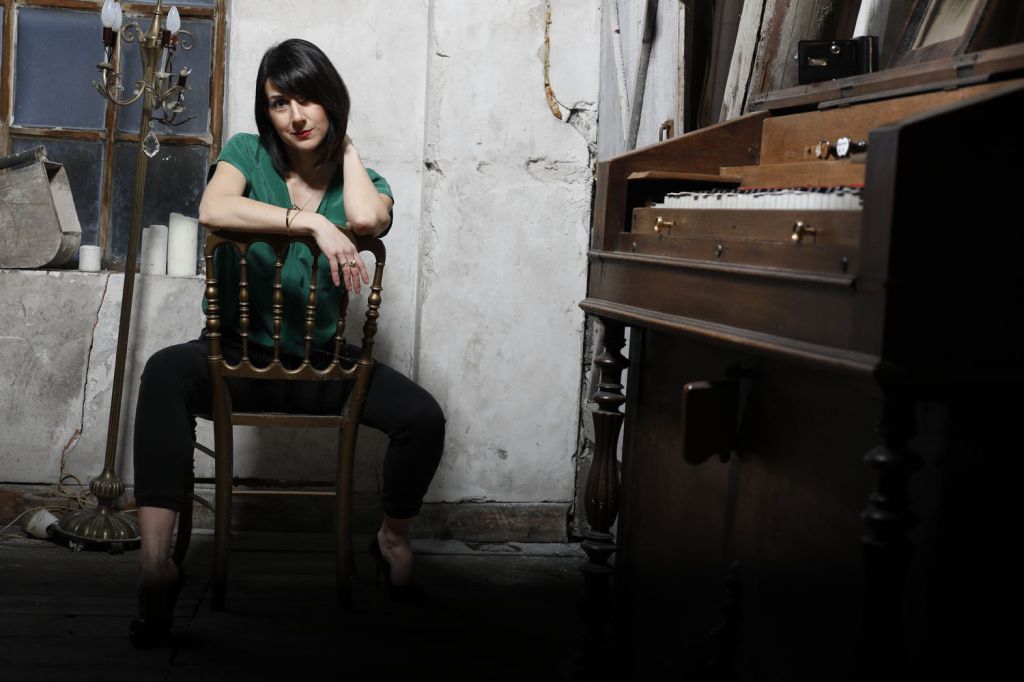 Le look de la semaine : Jogging chic #Look16 one-mum-show.fr/le-look-de-la-…