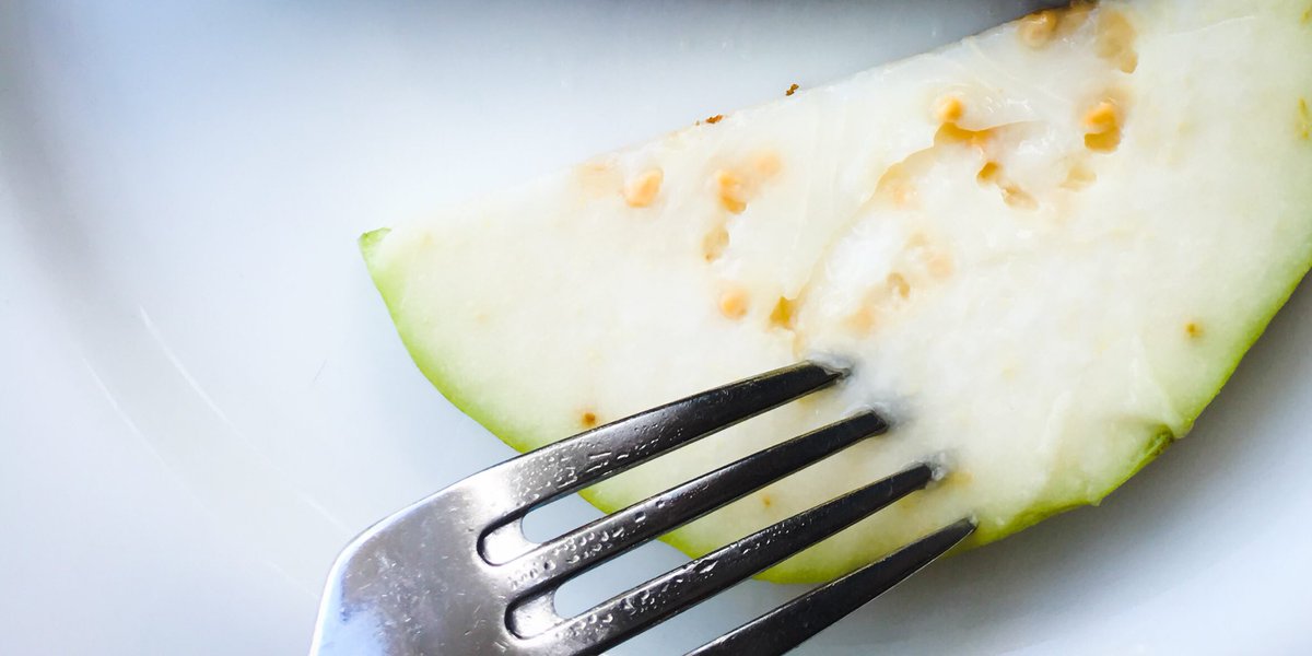 ctongdesign's tweet photo. A pronounced fragrance. The outer skin may be rough but the pulp inside is sweet when ripe. It has low key monochromatic colors w/ the seeds in the central pulp that are undefeated.I treasure the memory of growing up in the tropics. It was a life w/ good faith and a lot of guava! https://t.co/3fvb9bLYB8