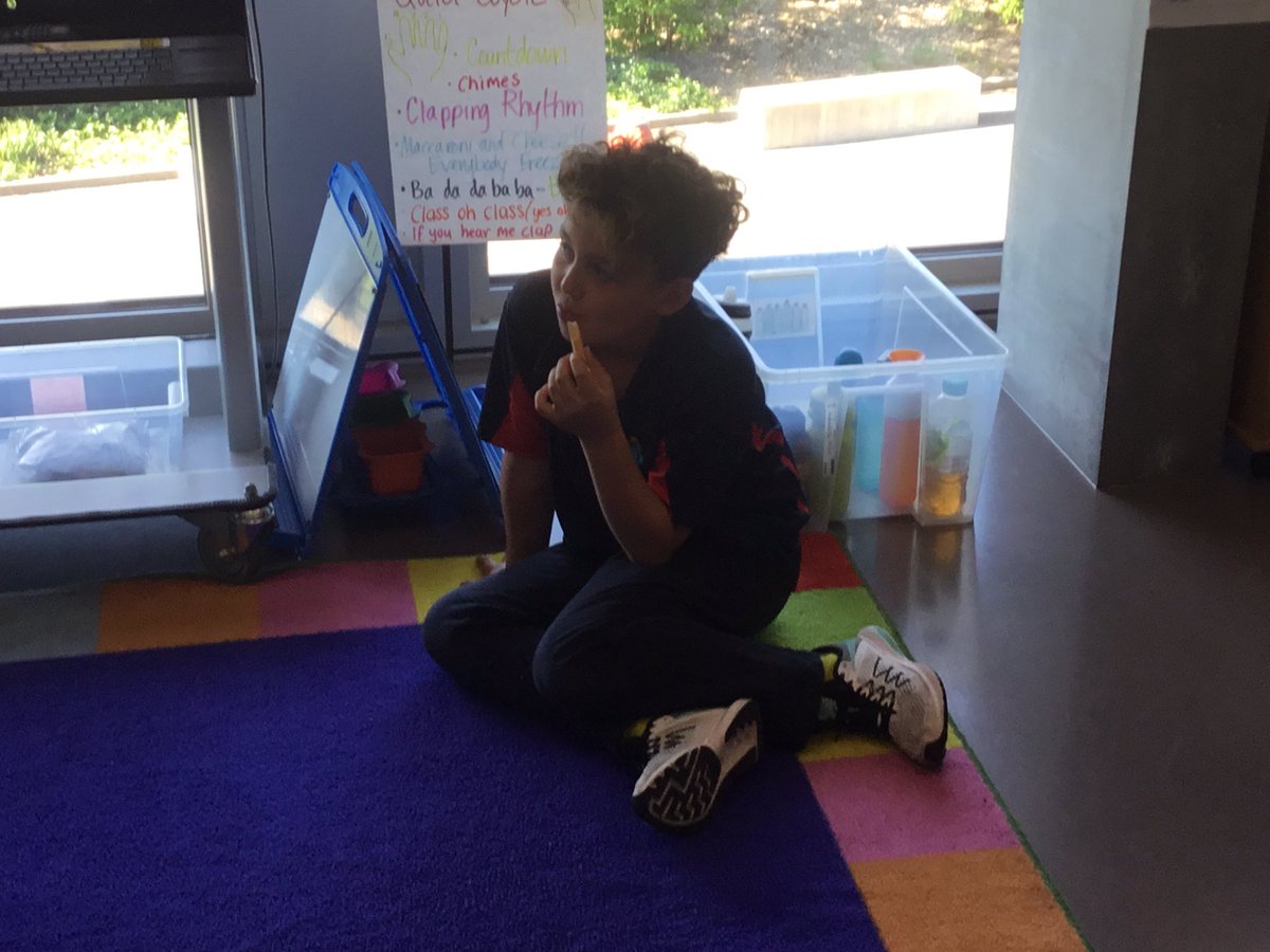 Breadsticks in math surely caught the attention of <a href="/gwasgrade4/">GWAS GRADE4</a> and helped introduce our new fractions unit! <a href="/GWASwitzerland/">GEMS World Academy Switzerland</a>. Yummy Math 😏🥖📔