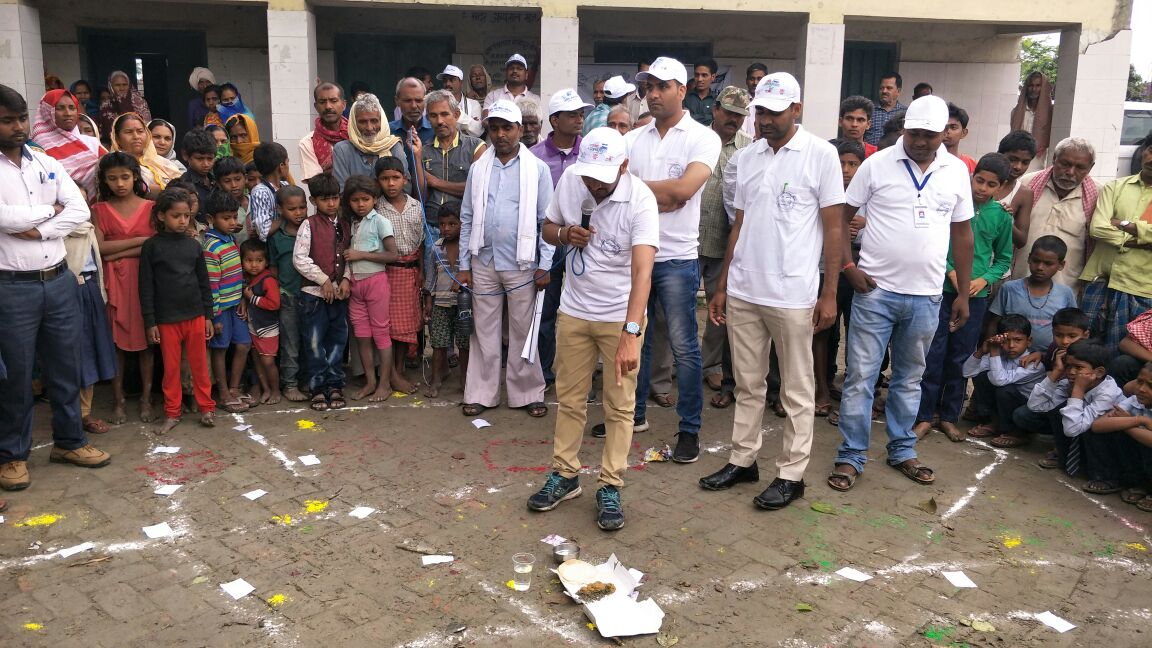 Day 4 | 6th April | #ChaloChamparan

Team Baghpat, UP in Ganipur gram panchayat of Bihar to make it open defecation free.

#ZSBP #SwachhBharat #ZSBPUP #चलो_चंपारण #satyagrahaseswachhagraha #swachhagrahis <a href="/LSBA_Bihar/">Lohiya Swachh Bihar Abhiyan</a> <a href="/shanmuzaffarpur/">Shan Muzaffurpur</a>